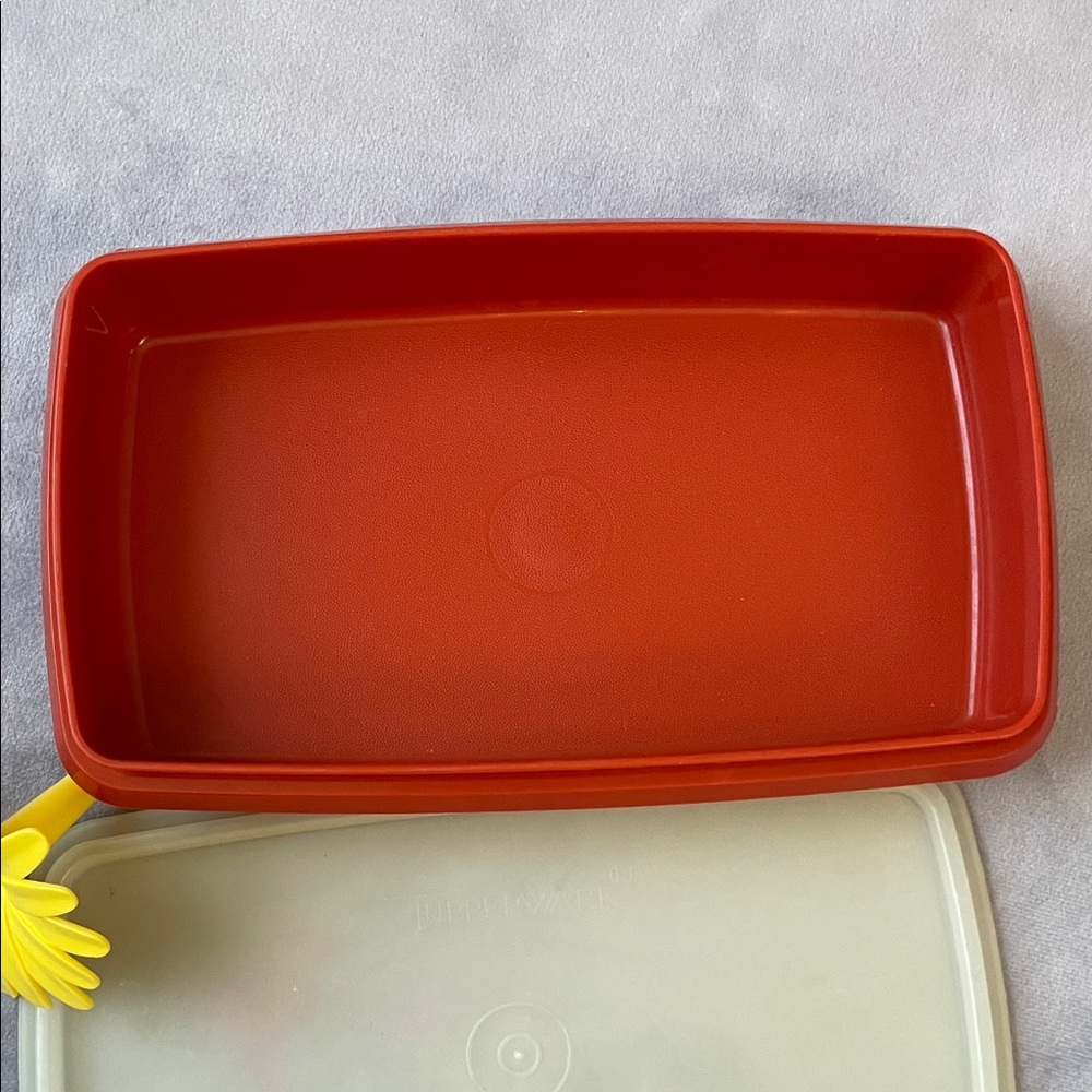 Tupperware Red Base with Cream Lid Container - Picture 3 of 5